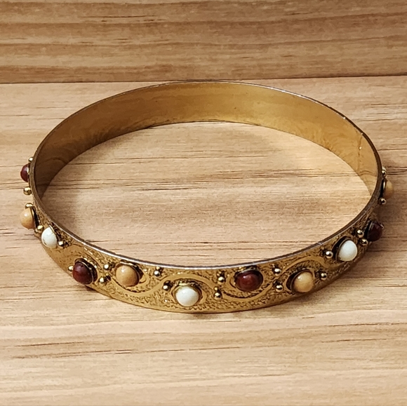 ๐ Vintage Gold Cabochon Bangel Bracelet ๐ - Picture 2 of 2